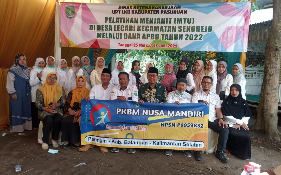 PELATIHAN MENJAHIT ( MTU ) DI DESA LECARI KECAMATAN SUKOREJO MELALUI DANA APBD 2022